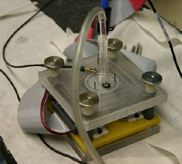 Parallel potentiostatic system assembled for testing